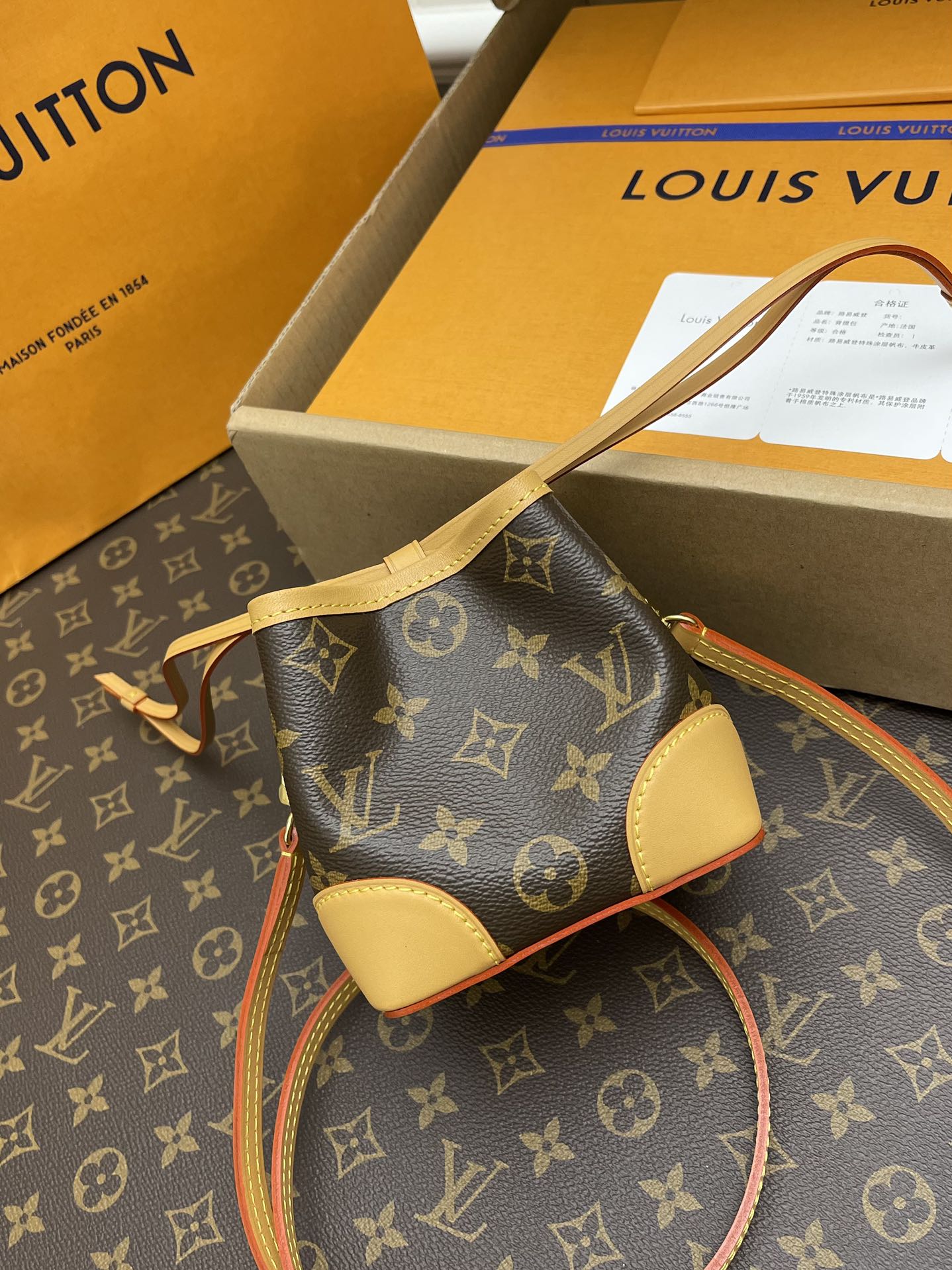 LV Bucket Bags